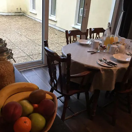 Donamar House Frühstückspension *